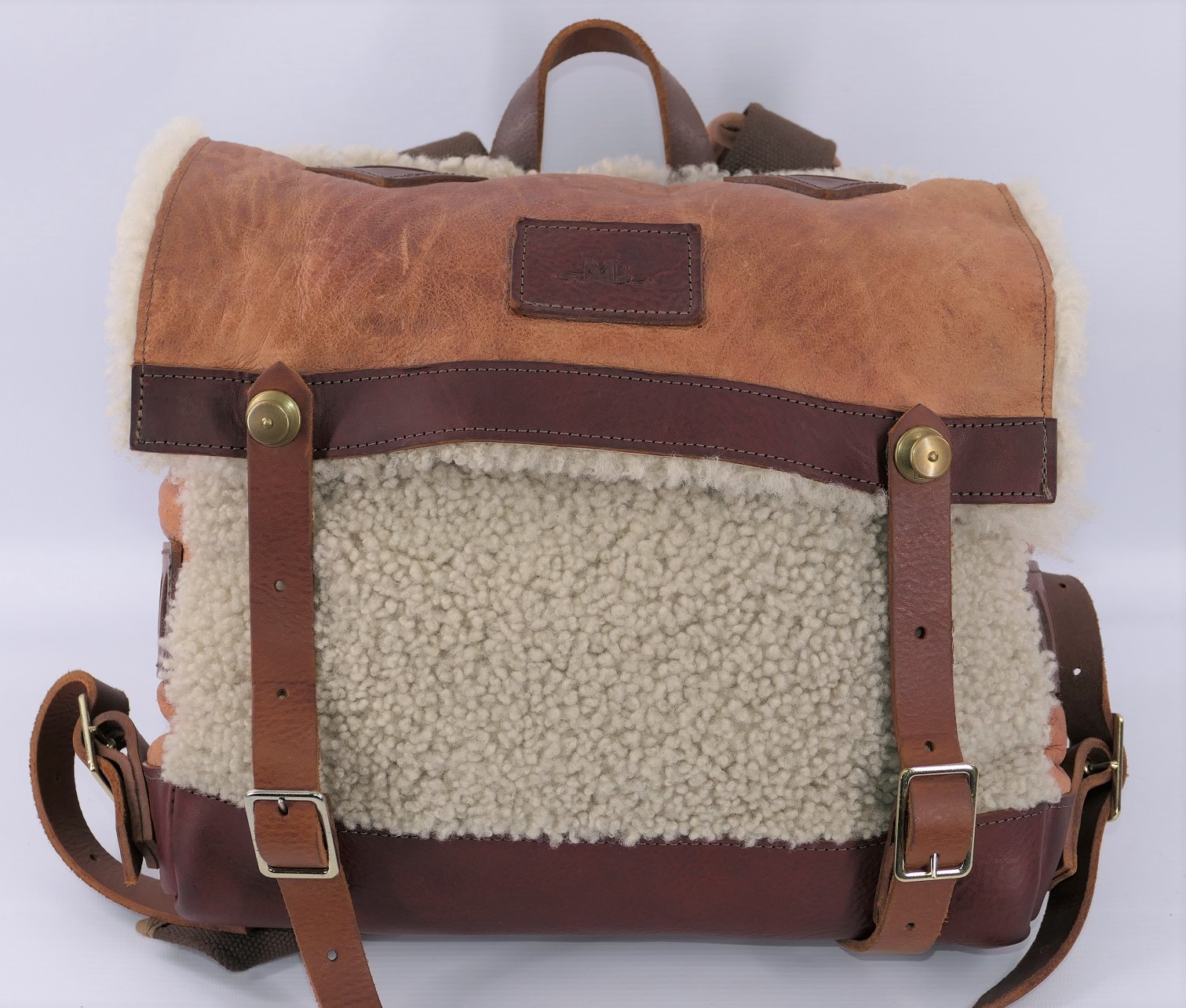 SHEARLING CANOE PACK 