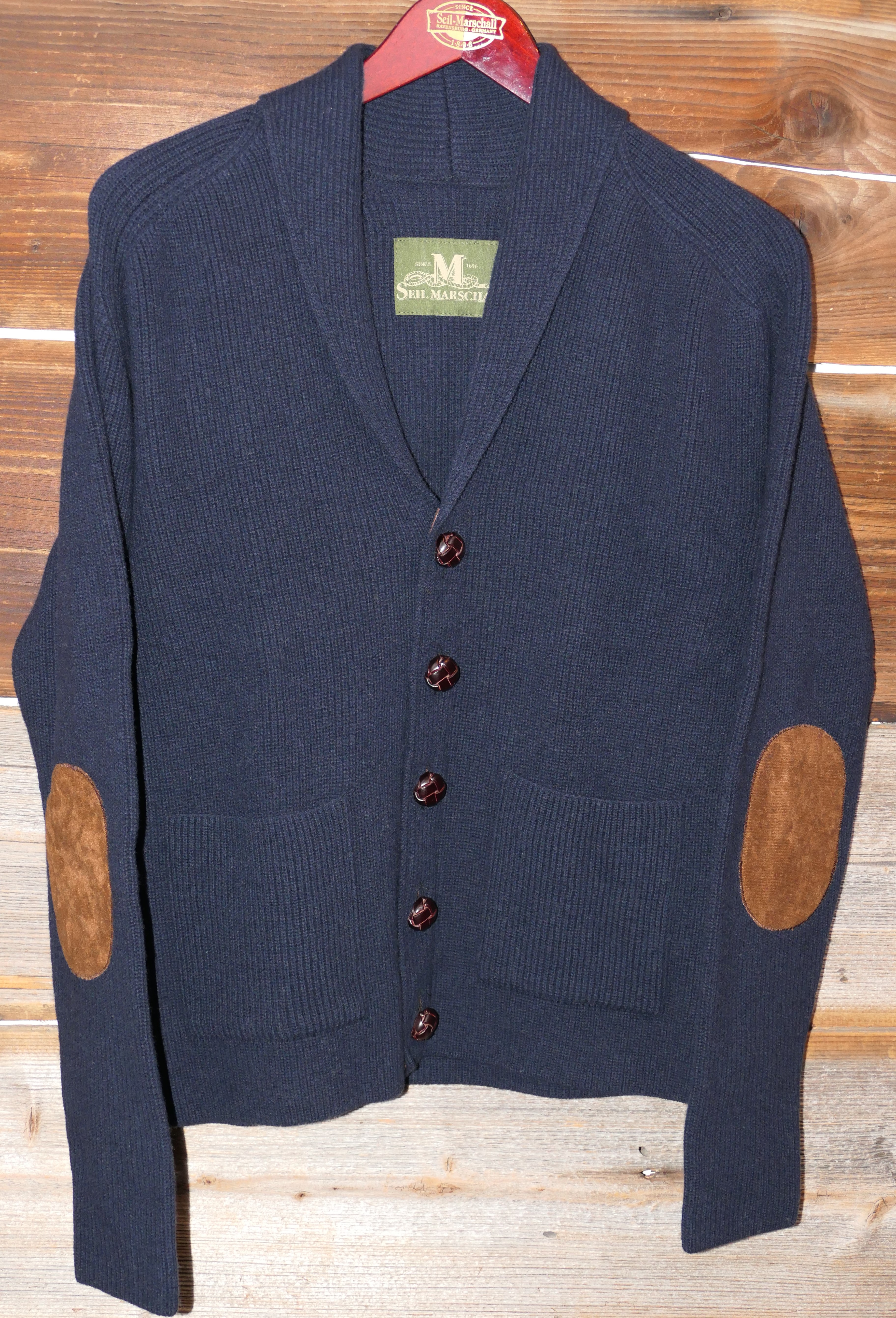 "Nantucket" Cardigan (Superlambswool)