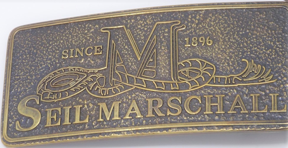 LOGO BELT with brass buckle