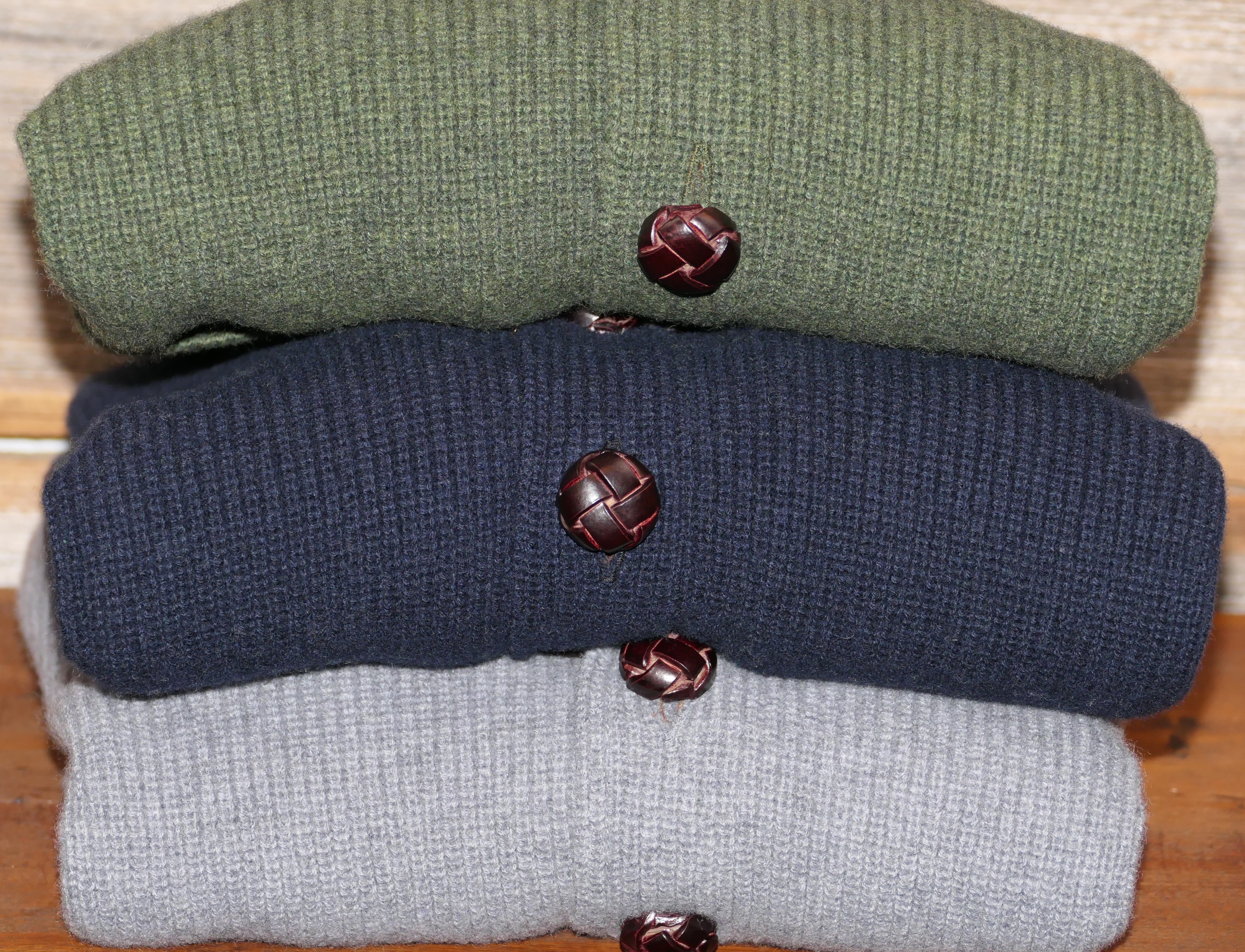 "Nantucket" Cardigan (Superlambswool)
