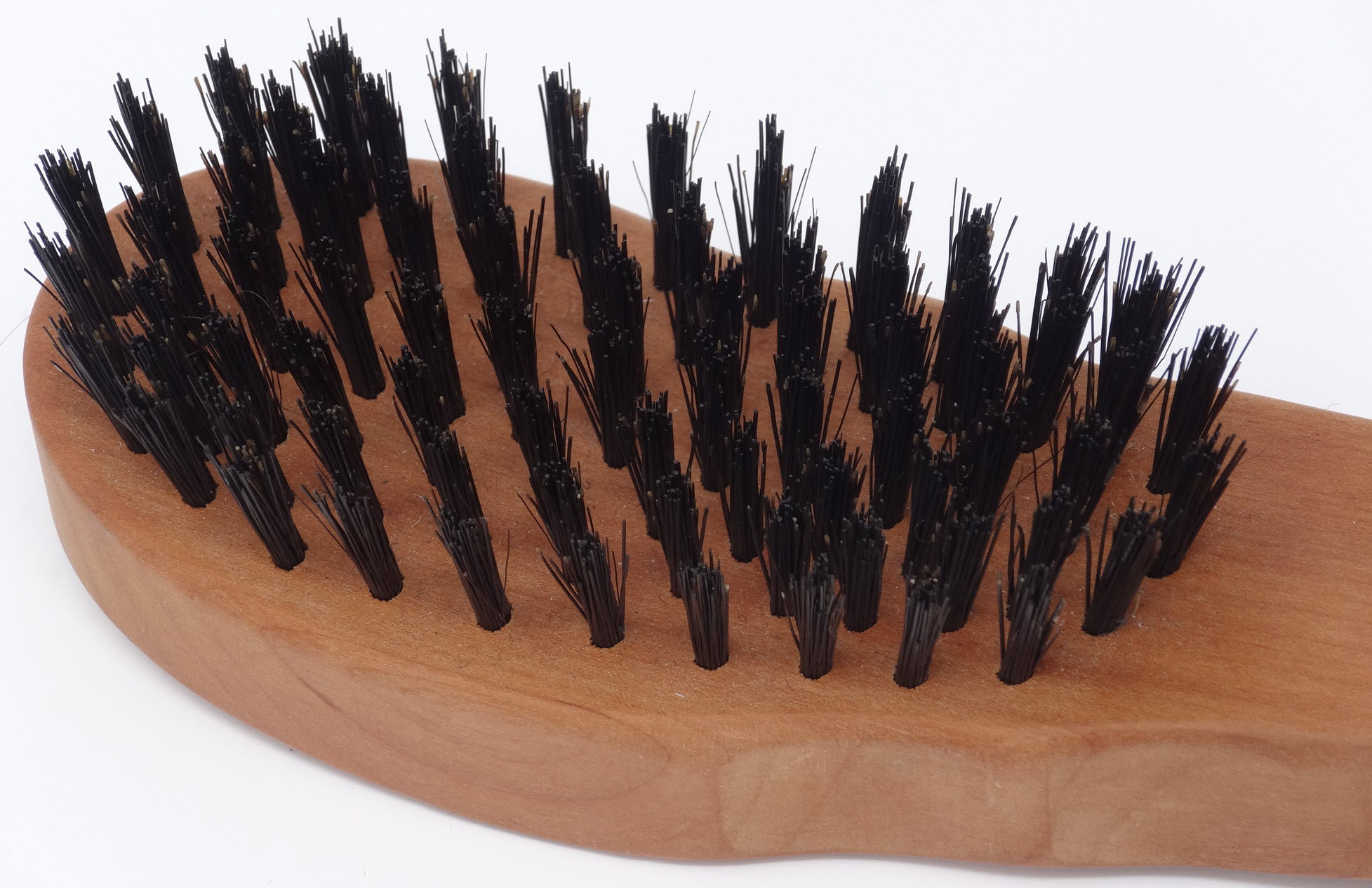 Hairbrush ergonomic shape