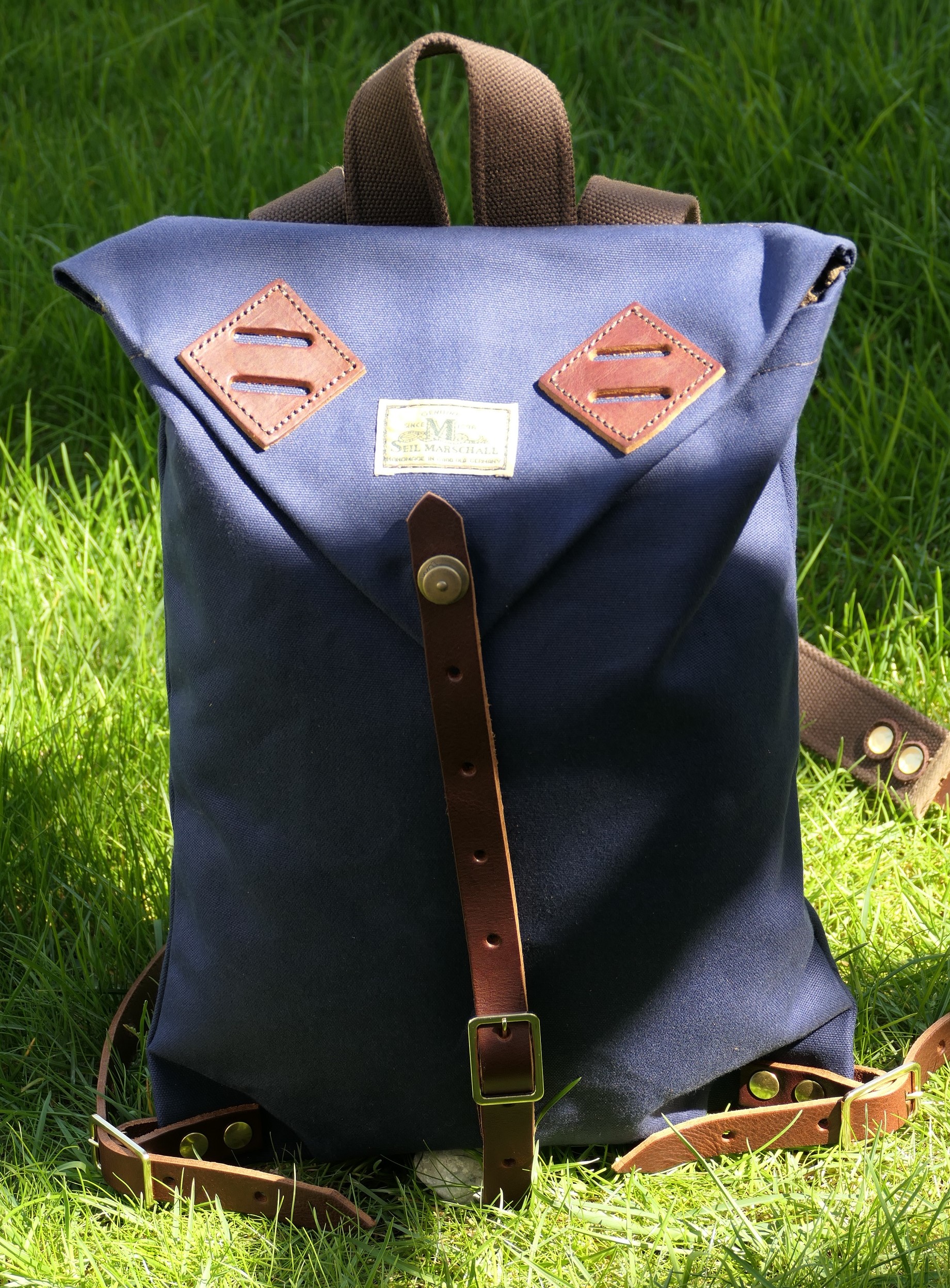 PURE PACK  (canvas) 